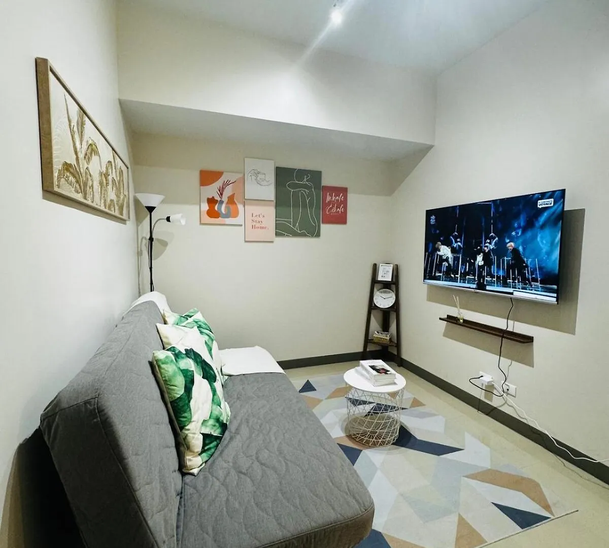 Cozy 1Br At Park Mckinley West Near Bgc & Venice Mall Manila 0*,  Philippines