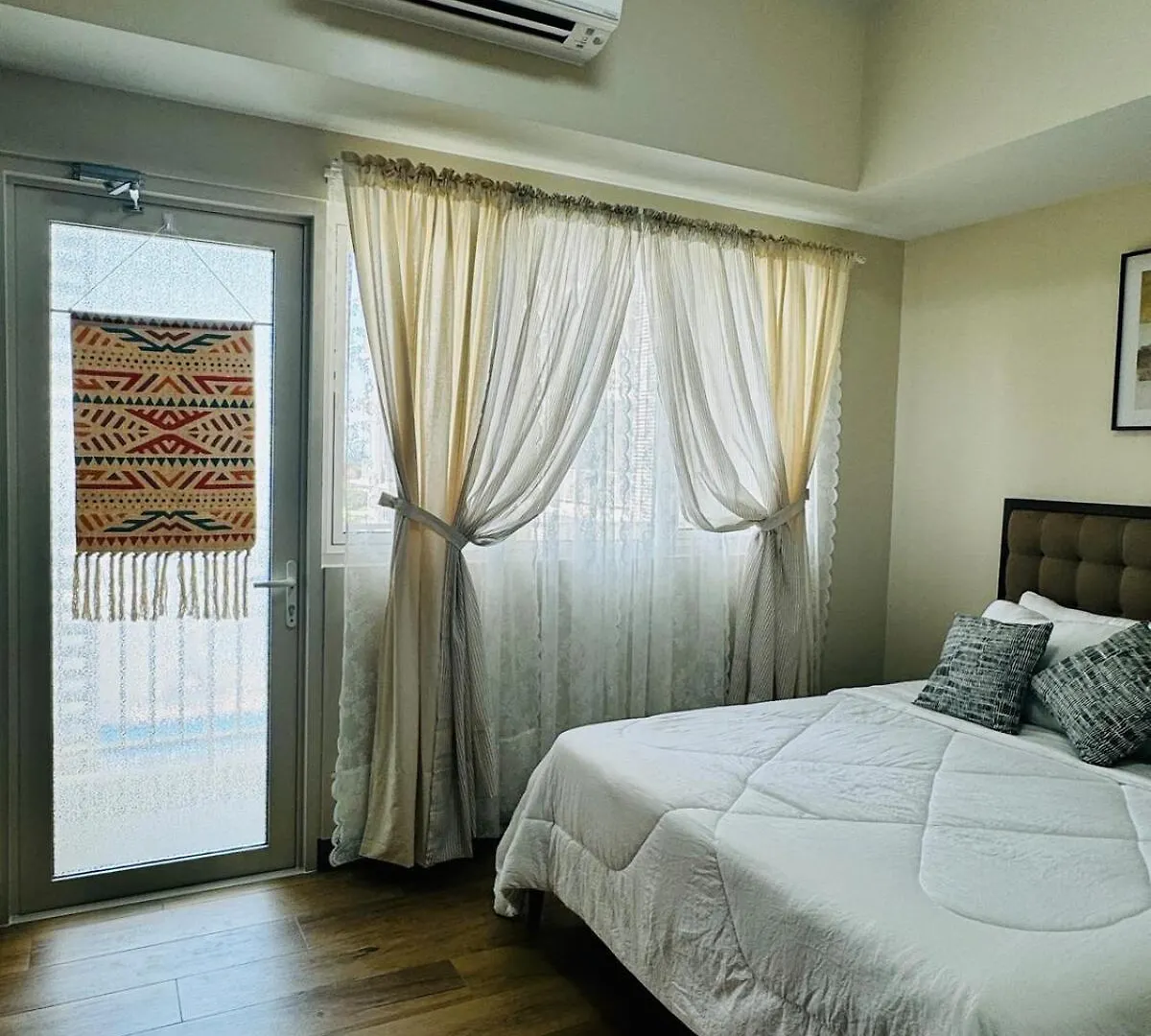 Cozy 1Br At Park Mckinley West Near Bgc & Venice Mall Manila 0*,  Philippines