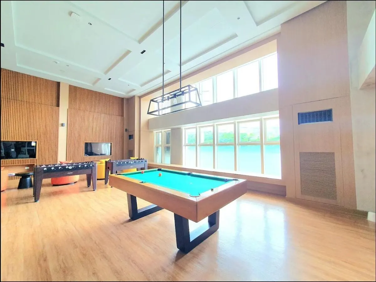 Apartment Cozy 1Br At Park Mckinley West Near Bgc & Venice Mall Manila Philippines